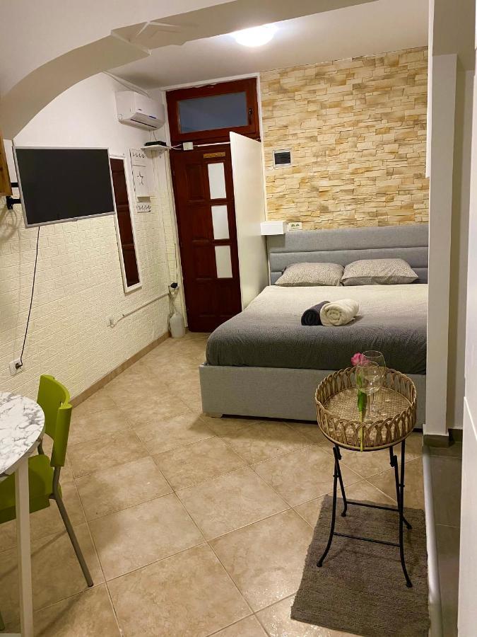 Studio Apartma Sara Appartement Piran Buitenkant foto